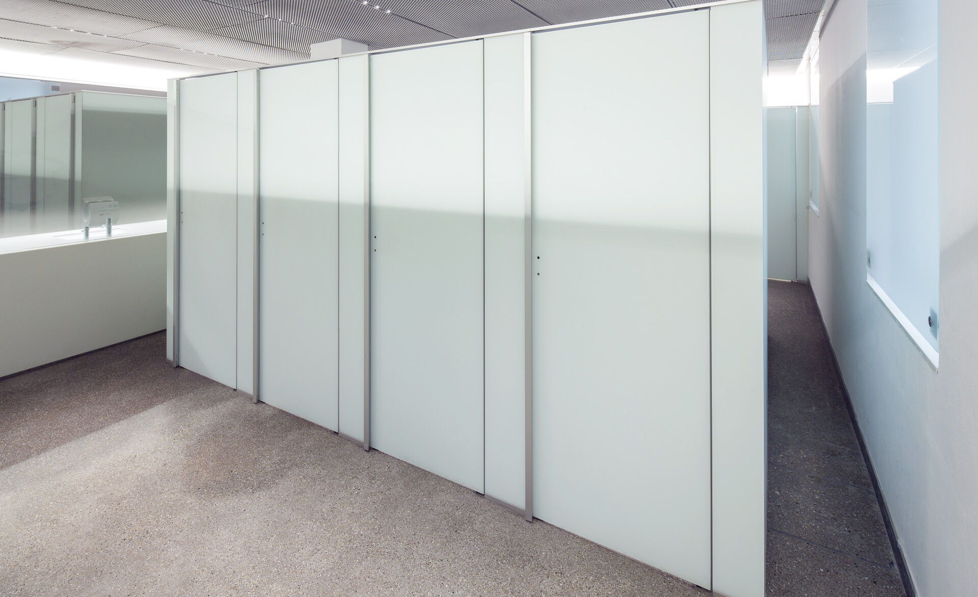 GM CABINMART® | Glass partition wall modules: Sanitary area & changing room